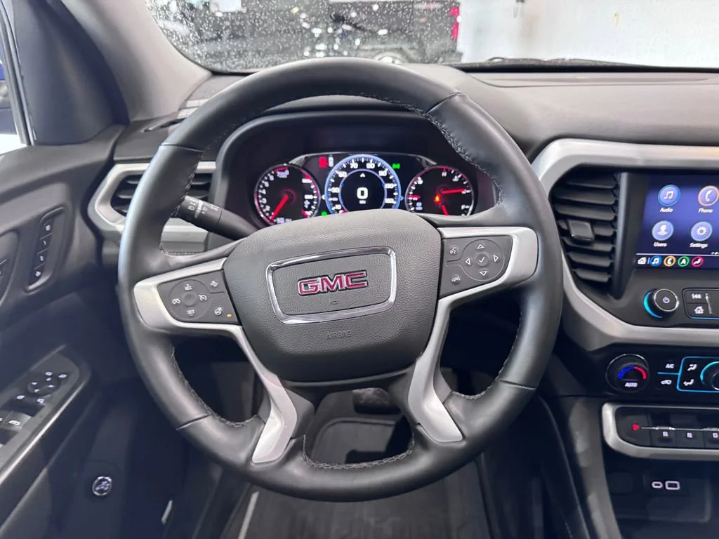 2023 GMC Acadia SLT - Photo 14