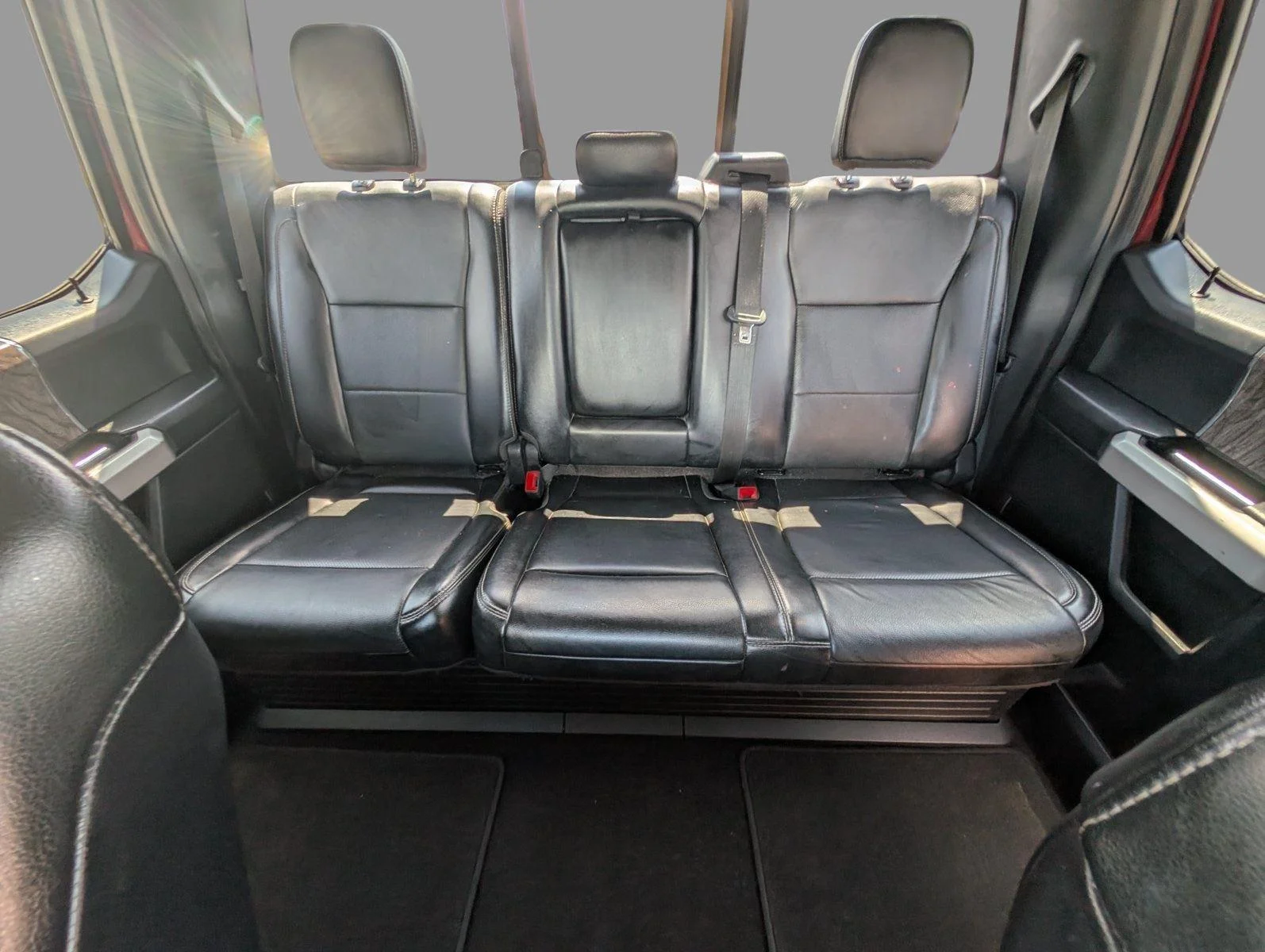 Used 2019 Ruby Red Metallic Tinted Clearcoat/Stone Gray Ford Lariat image 37