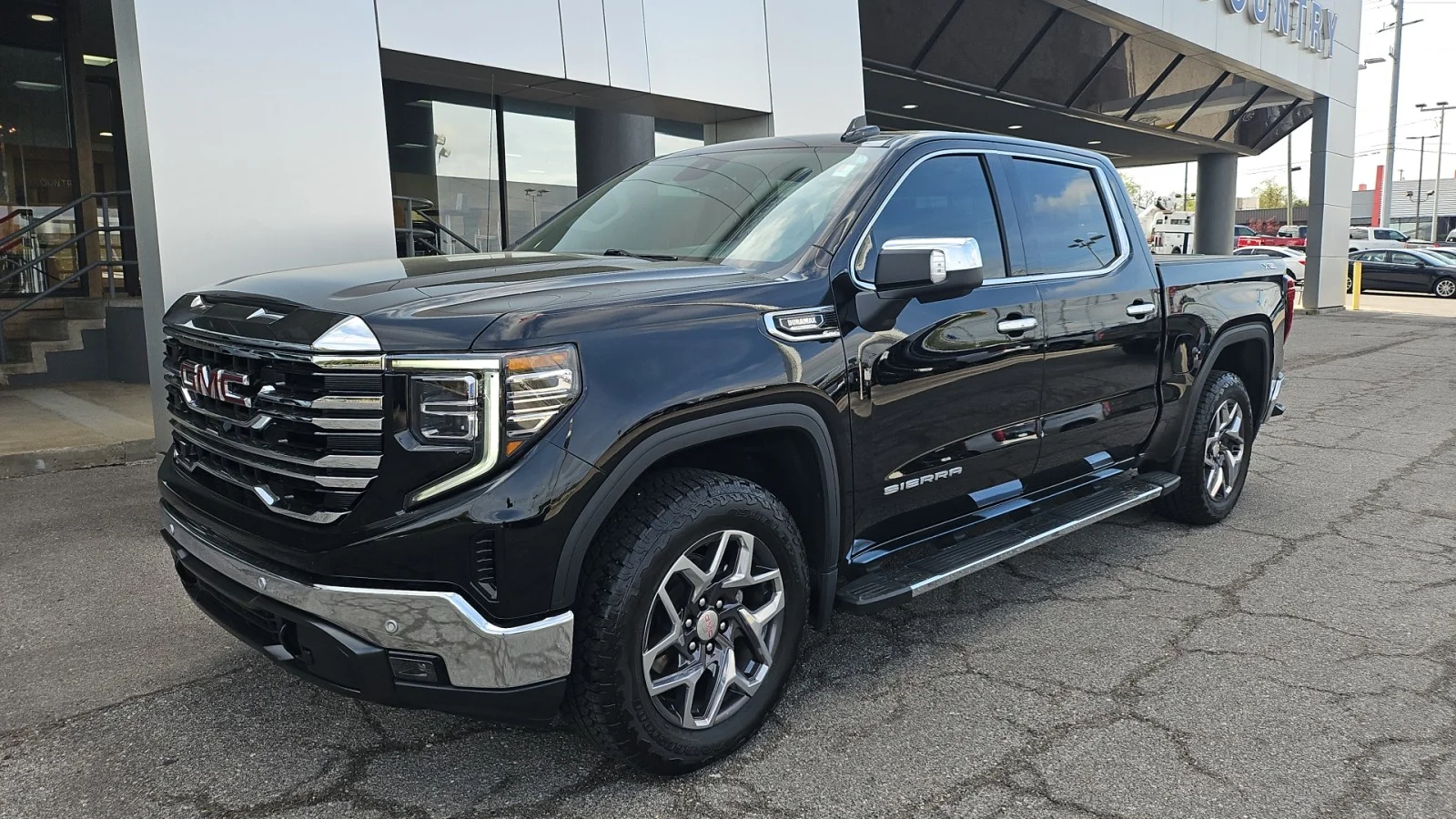 Used 2024 Black GMC SLT image 8