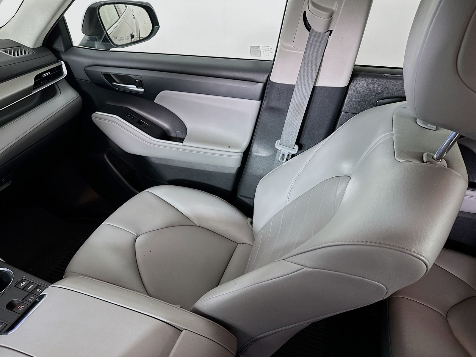 Used 2023 Magnetic Gray Metallic Toyota XLE image 24
