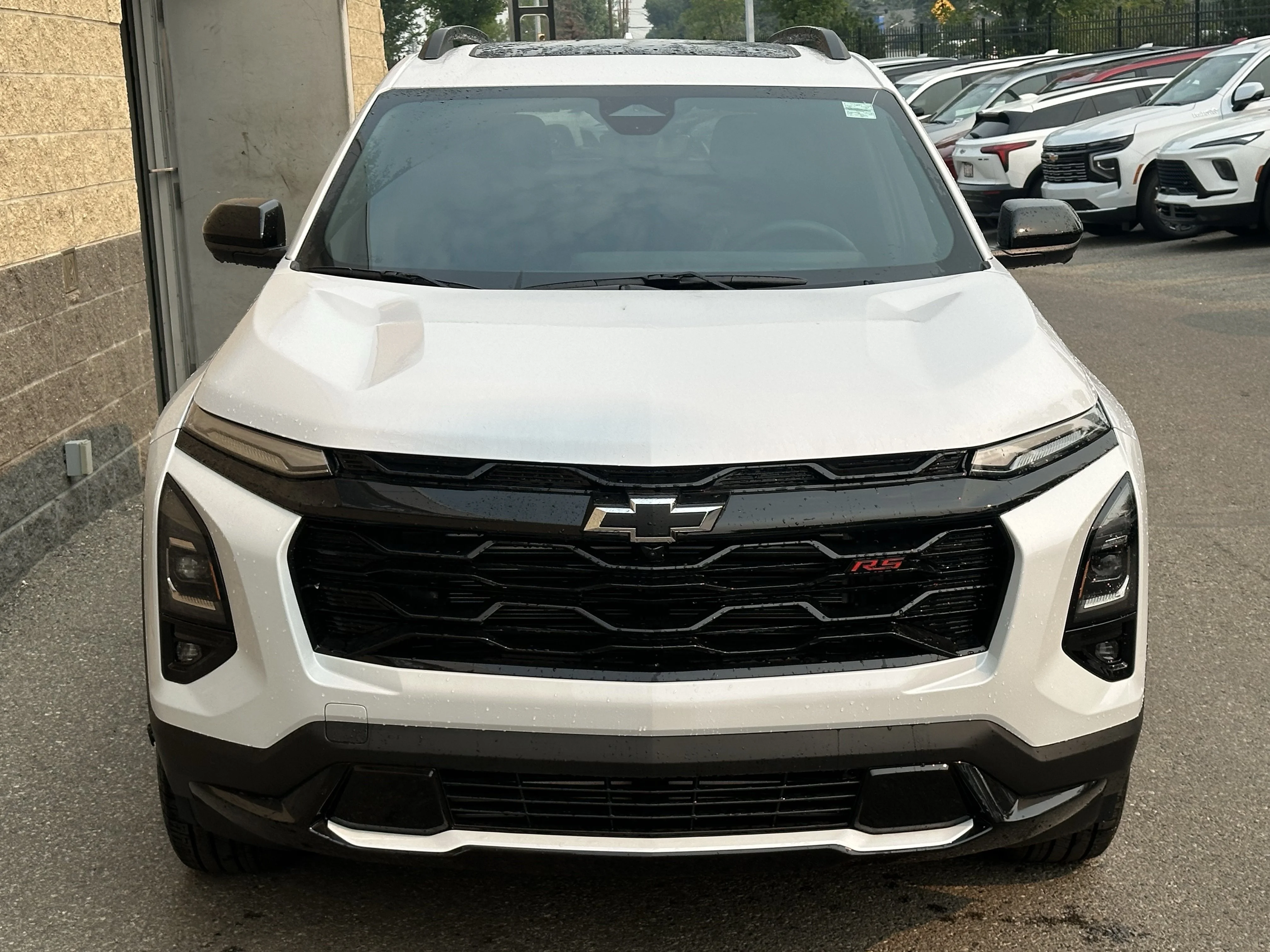 New 2027 Polar White Tricoat Chevrolet AWD RS image 2
