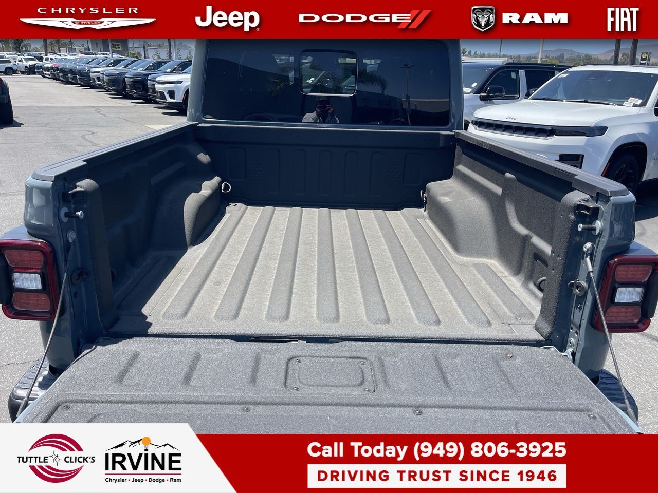 New 2026 Anvil Clear-Coat Exterior Paint Jeep Mojave X image 27