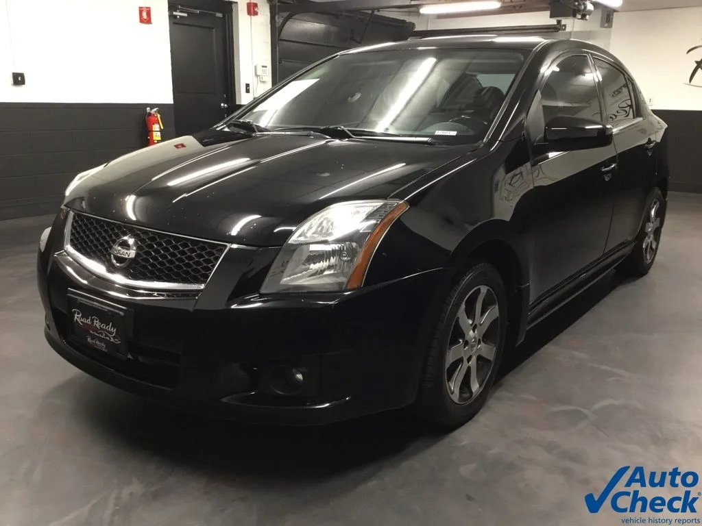 Used 2012 Black Nissan 2.0 SR image 5