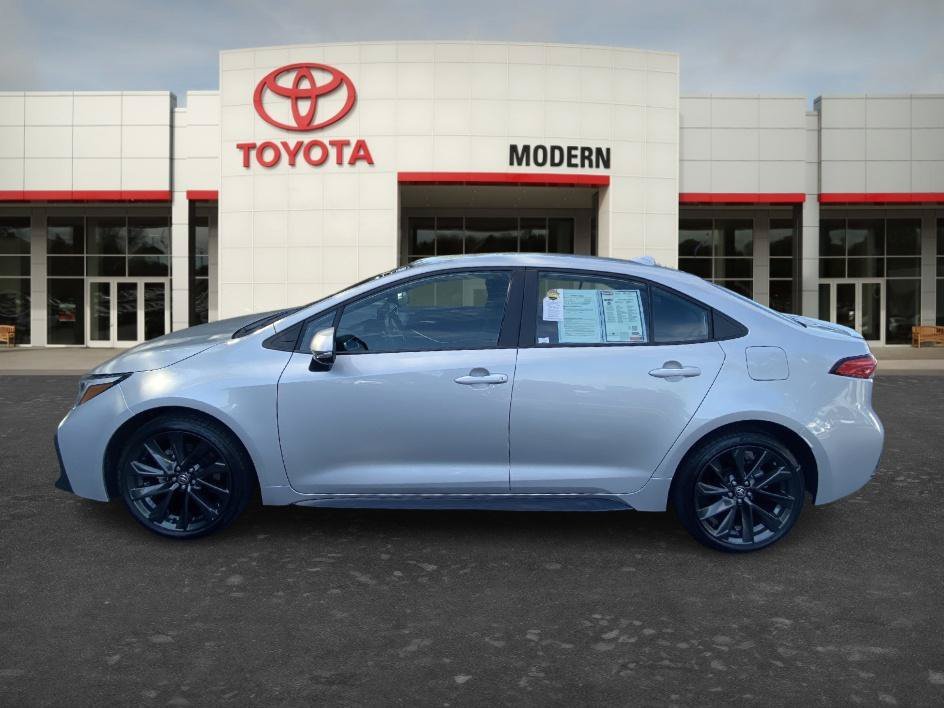 Used 2025 Classic Silver Metallic Toyota SE image 8