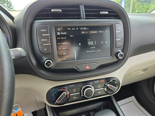 Used 2025 White Kia LX image 26