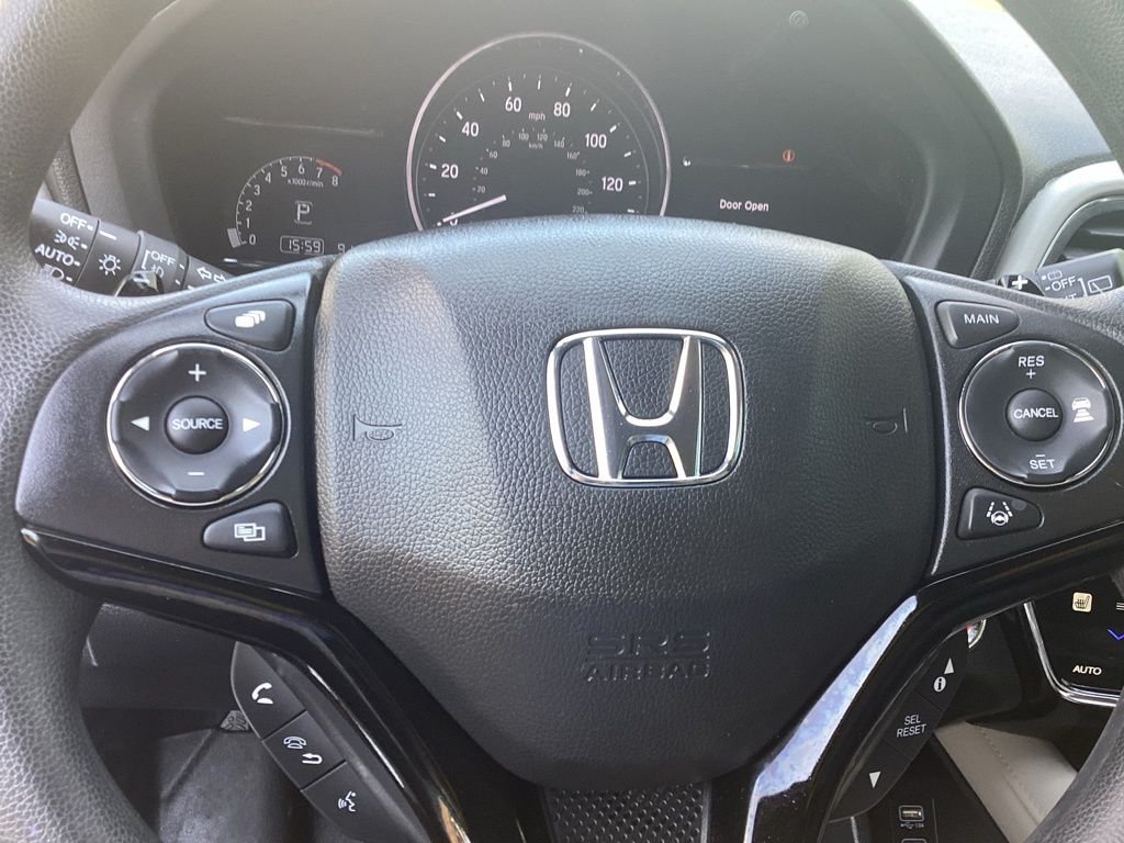Used 2022 White Honda EX image 17