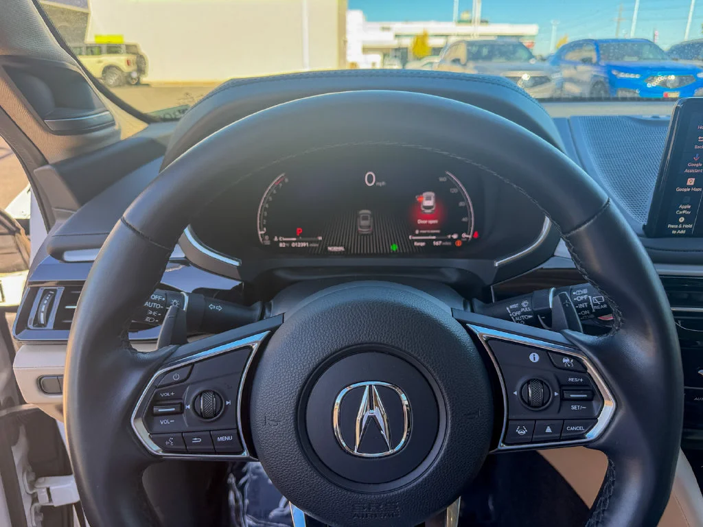 Used 2025 Platinum White Pearl Acura Technology Package image 14