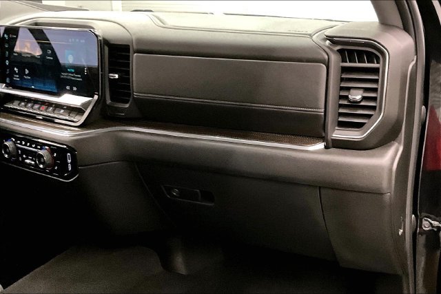 Used 2023 Black Chevrolet LT image 19
