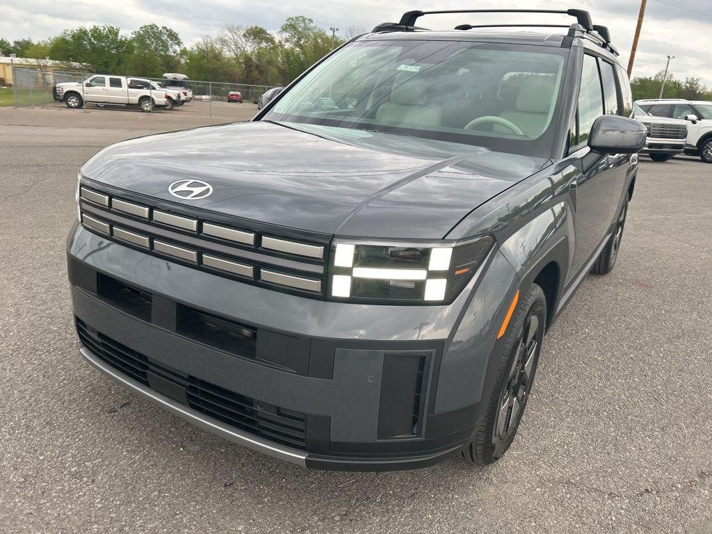 New 2026 Gray Hyundai SEL image 2