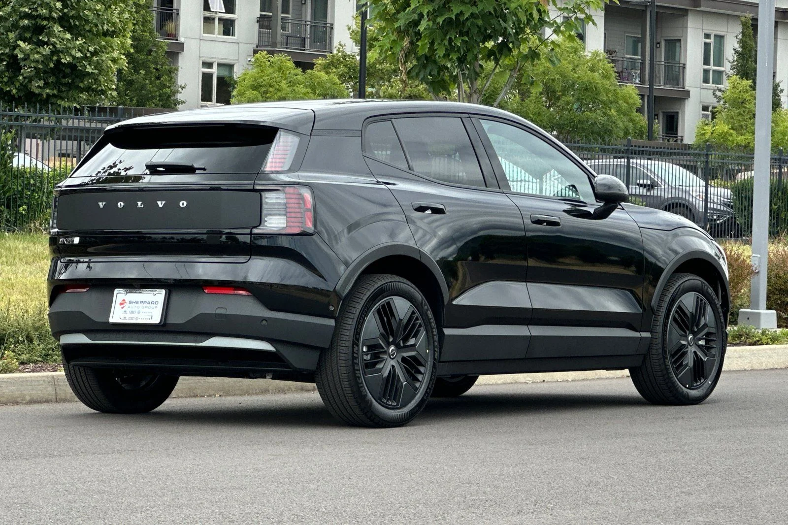 New 2026 Onyx Black Volvo Ultra image 3
