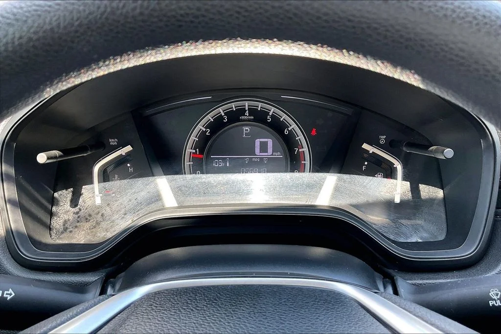 Used 2018  Honda LX image 12