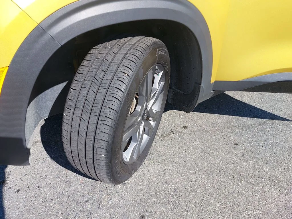 Used 2021 Yellow Kia S image 29