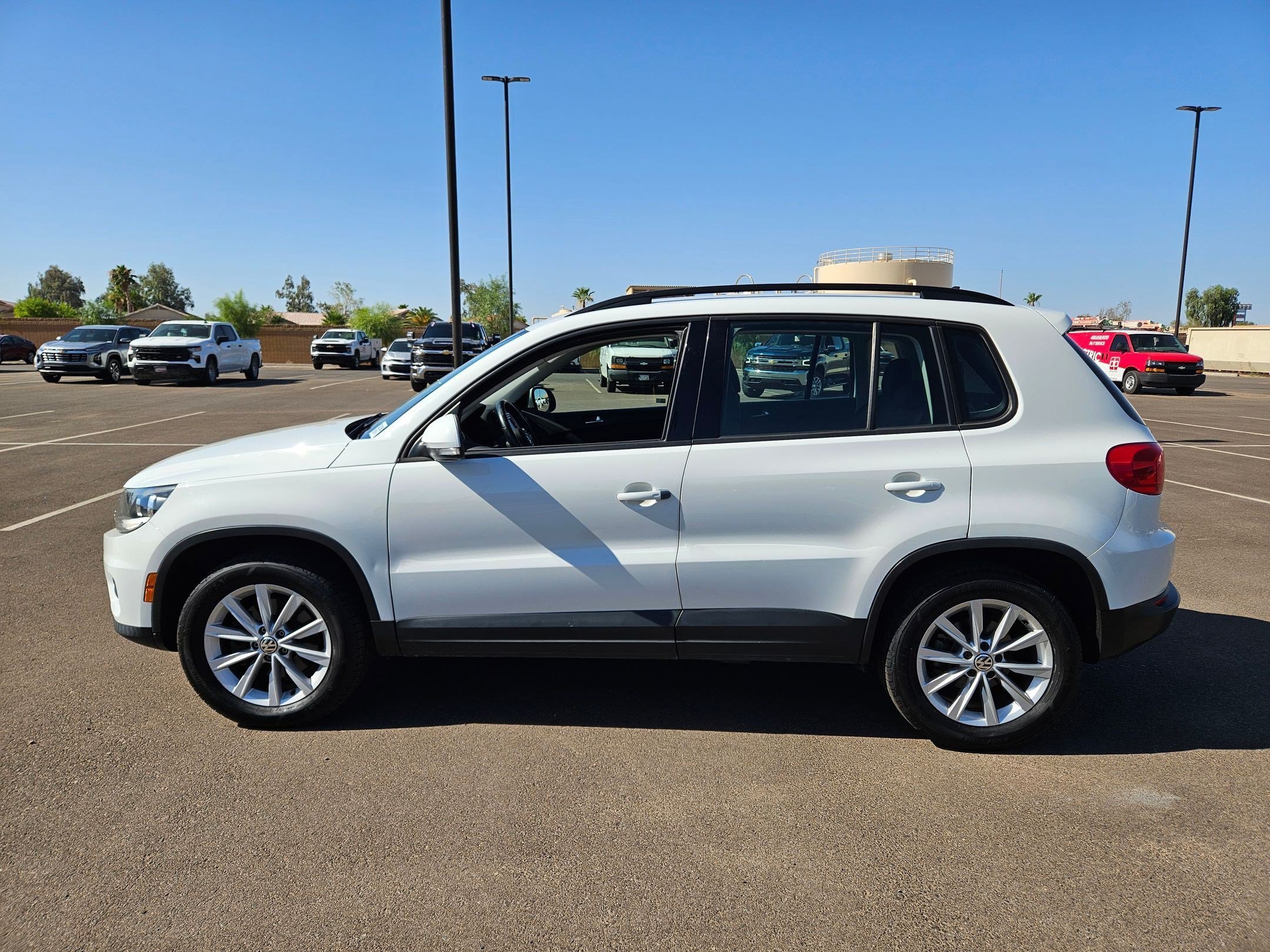 Certified Used 2017 White Volkswagen 2.0T image 2