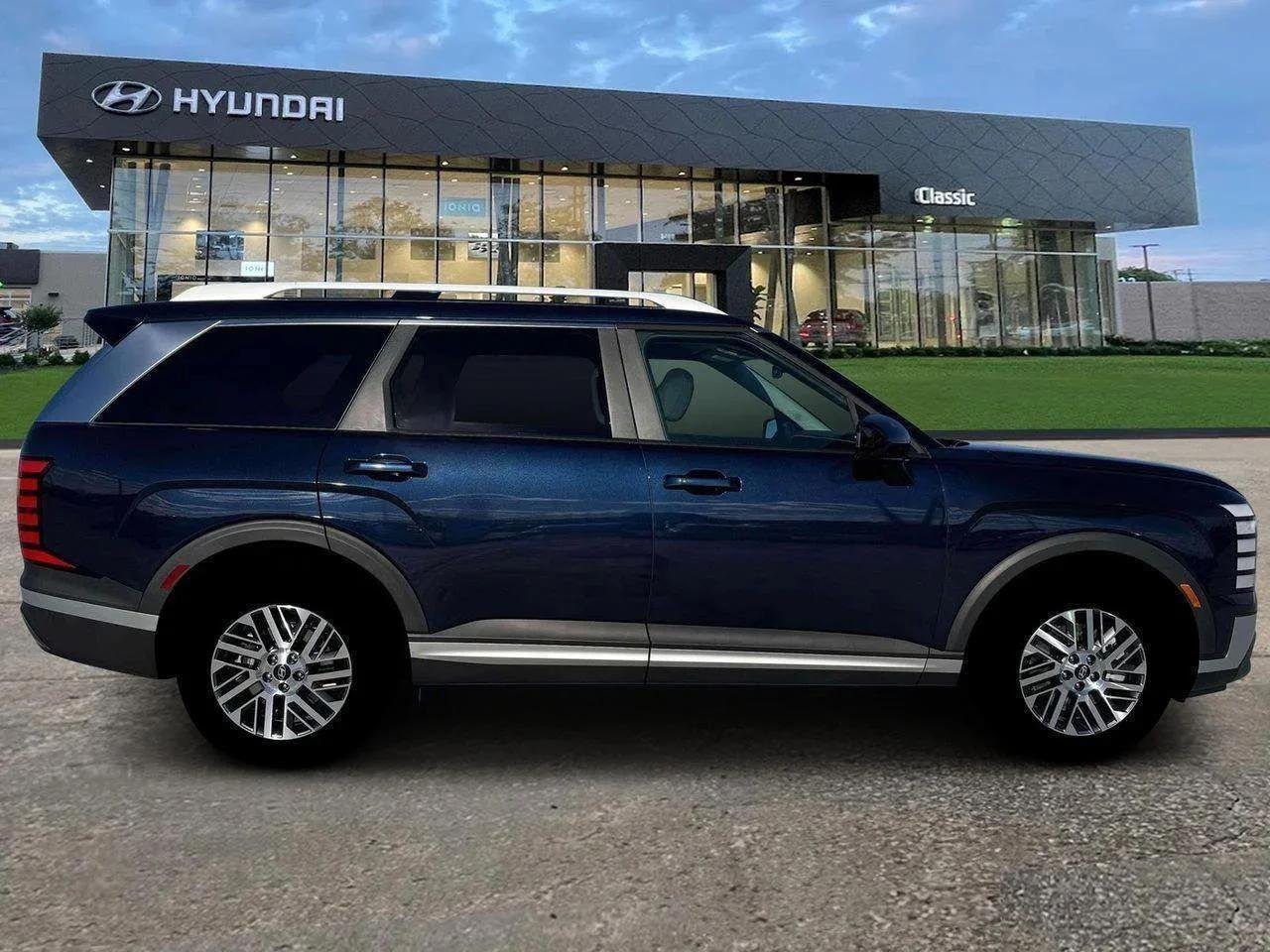 New 2026 Classy Blue Pearl Hyundai SEL 7P image 9