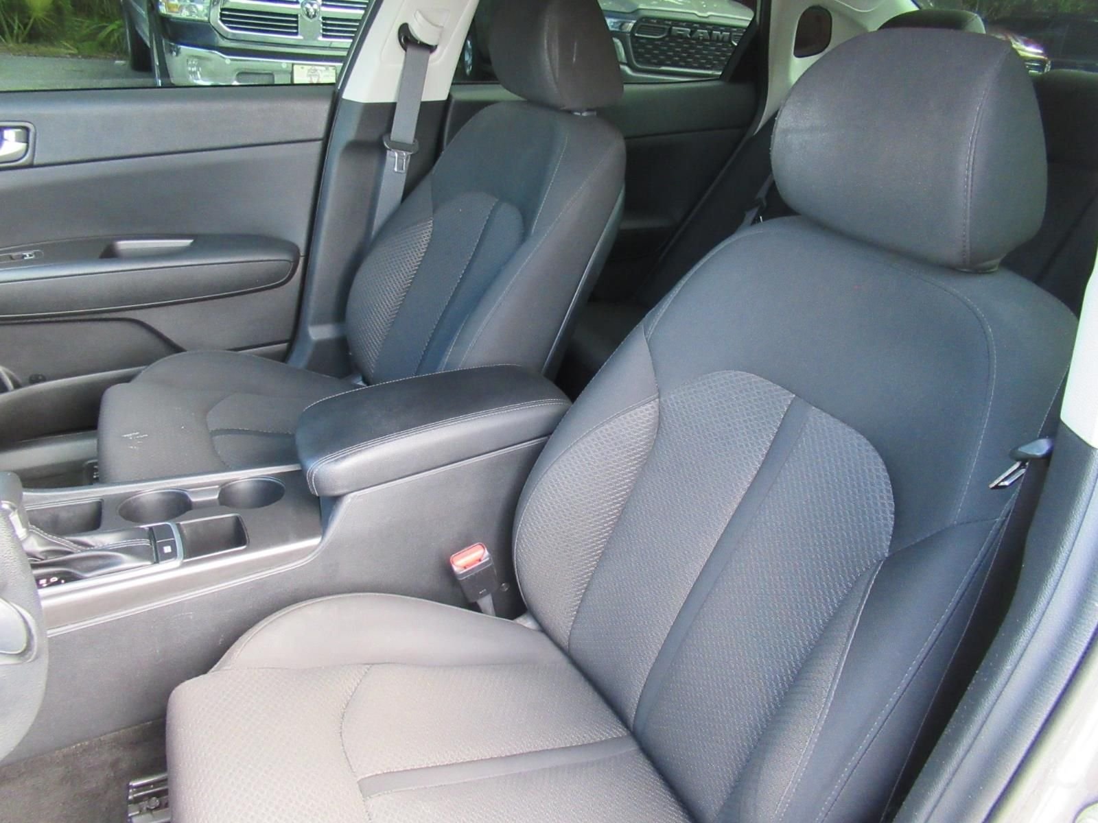 Used 2018 Silver Kia LX image 19