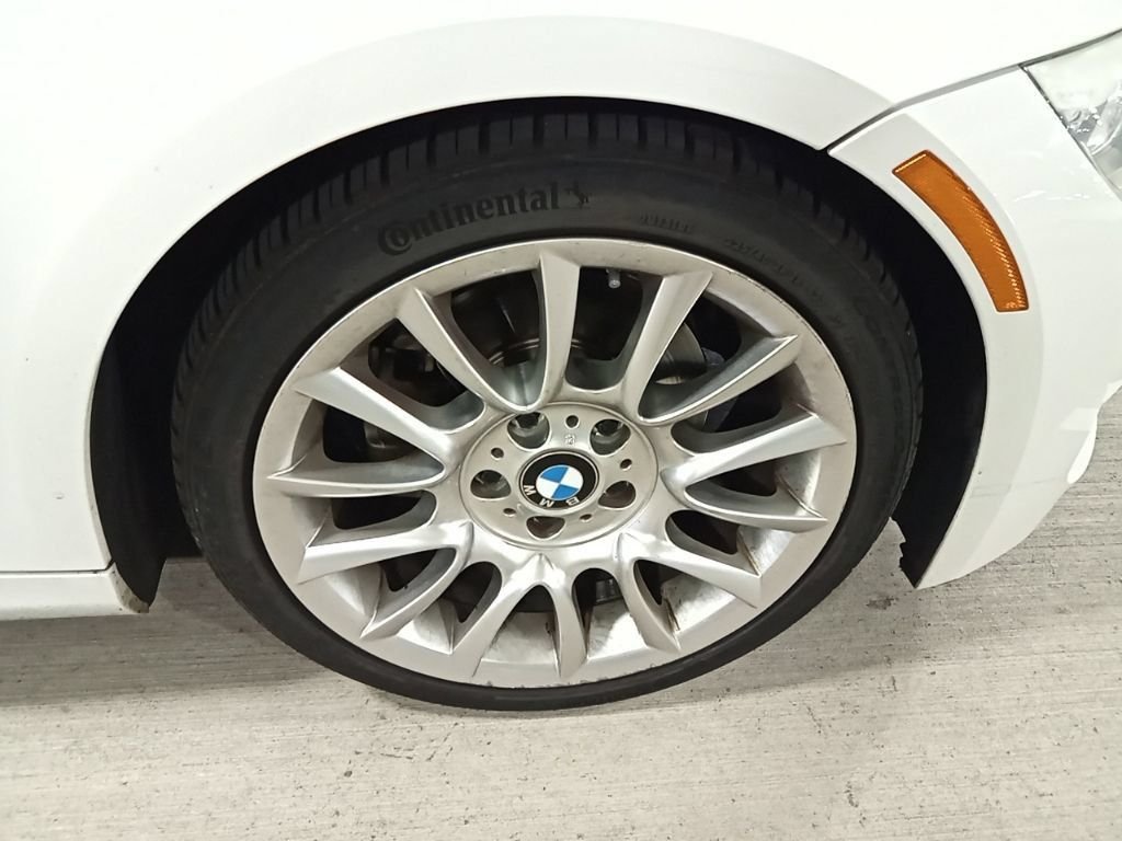 Used 2012 Alpine White BMW 328i image 19