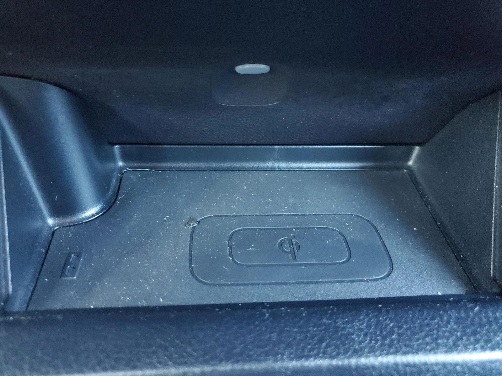 Used 2019 Midnight Black Metallic Toyota Limited image 17
