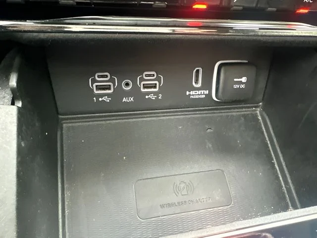 Used 2022 White Jeep 4xe image 23