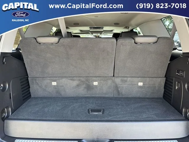 Used 2020 Silver Cadillac Premium Luxury image 16