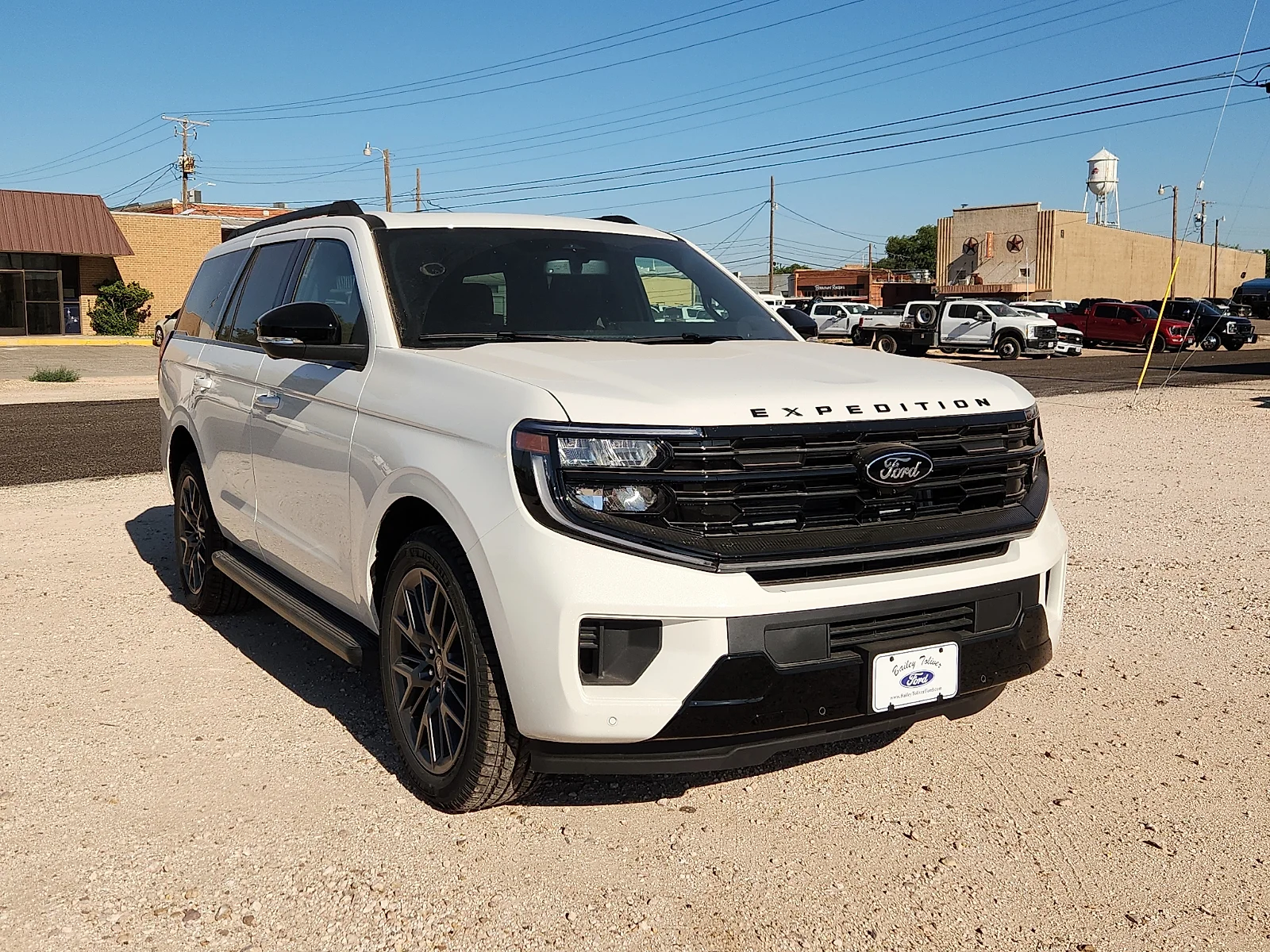 New 2026 White Metallic Ford Platinum image 1
