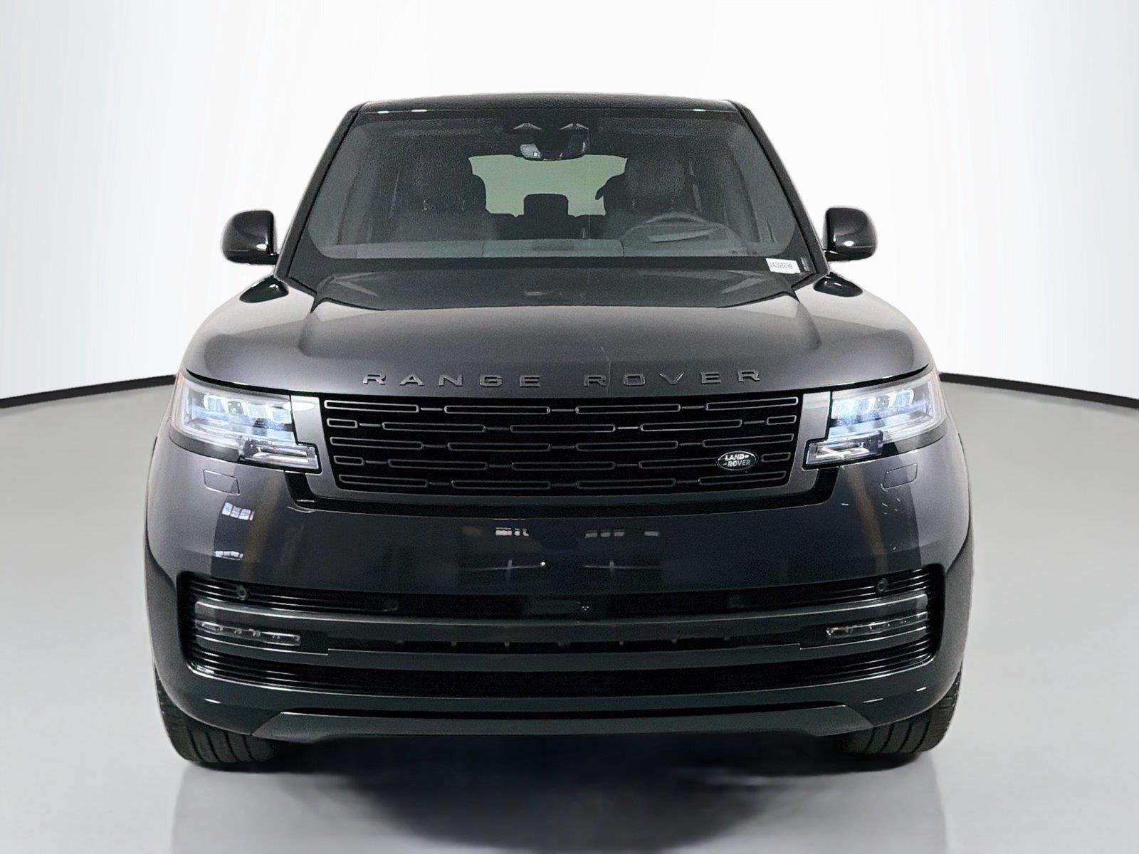 New 2027 Carpathian Grey Land Rover SE image 2