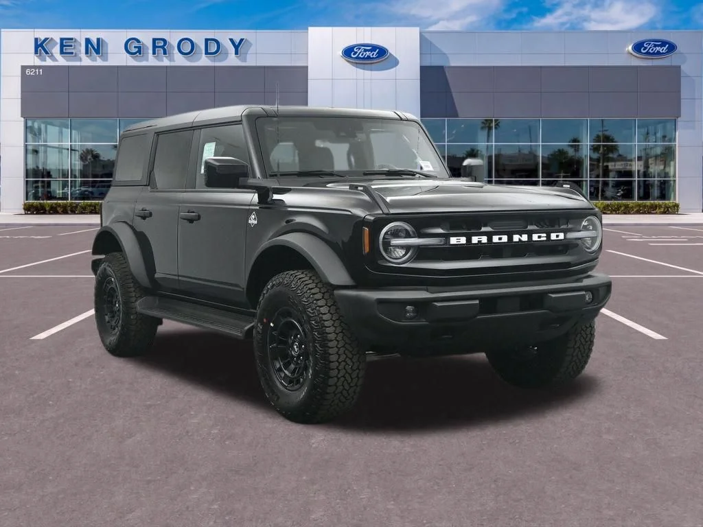 2026 Ford Bronco Outer Banks 4x4's photo