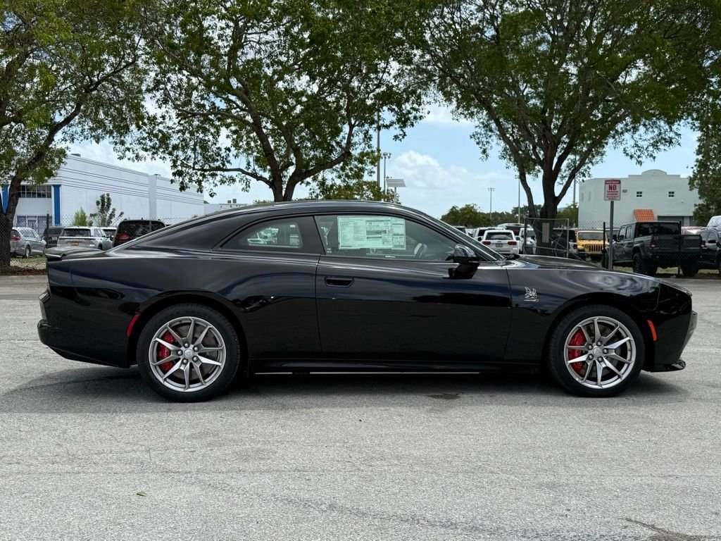 2025 Dodge Charger Daytona Scat Pack - Photo 3