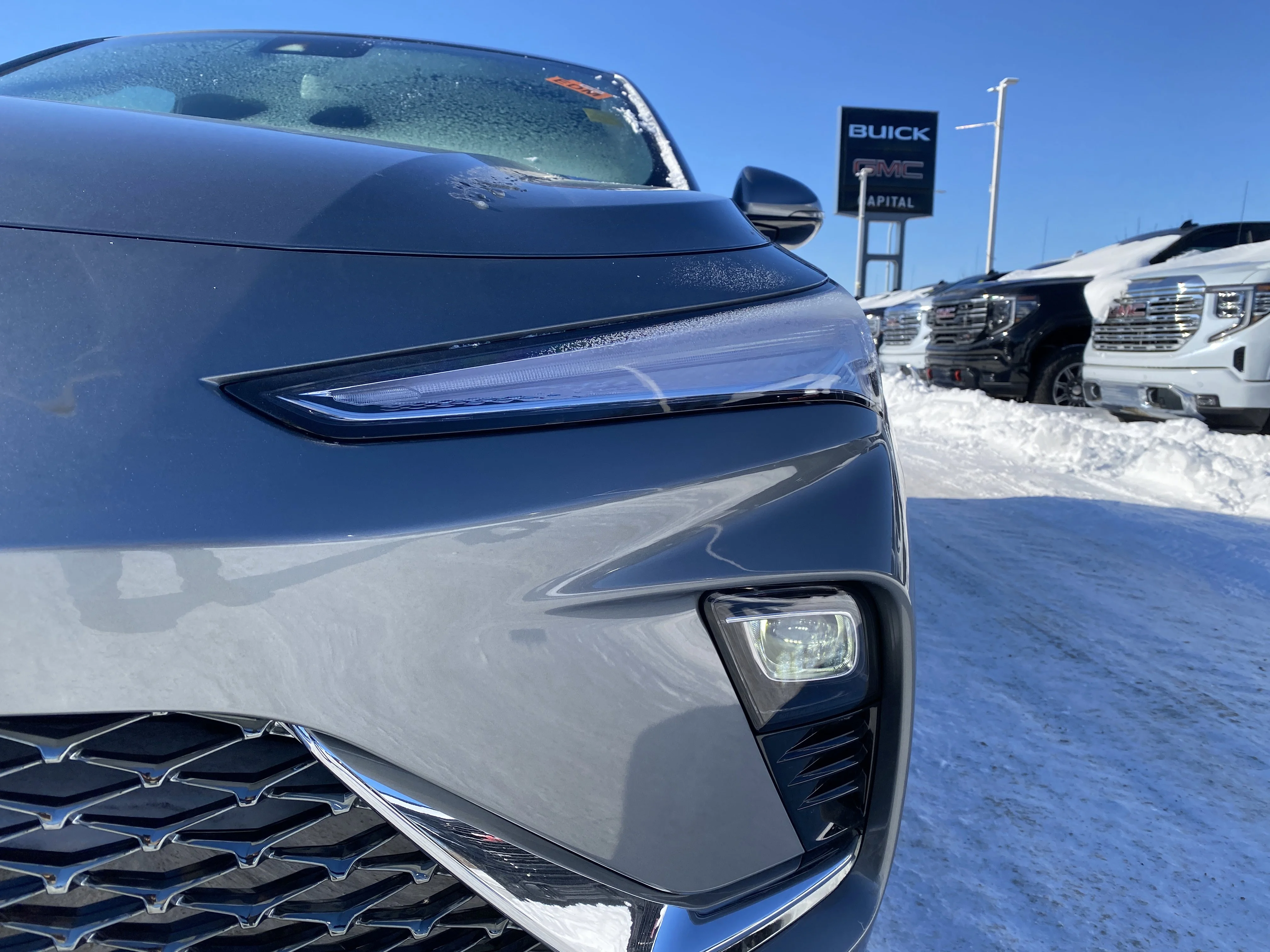 New 2026 MOONSTONE GREY METALLIC Buick Avenir image 10