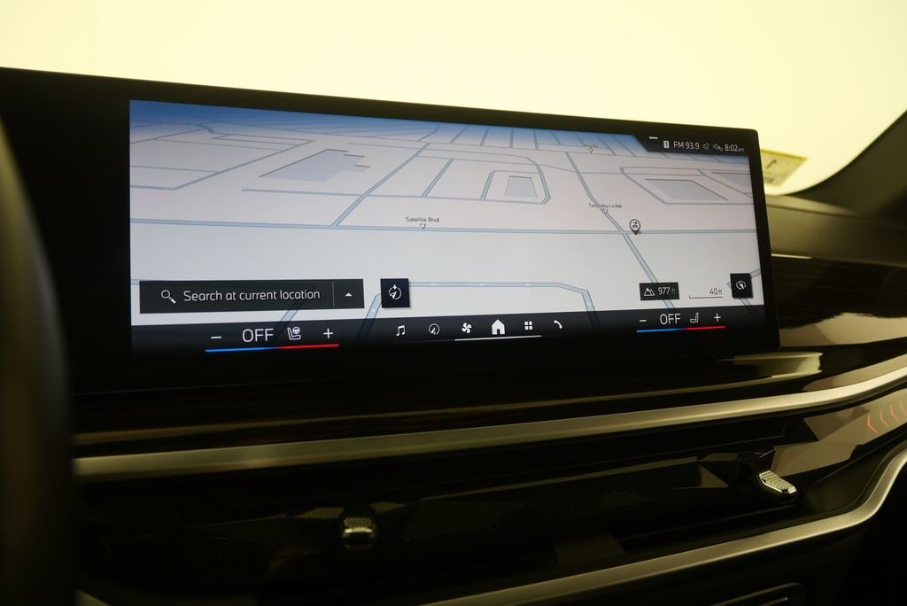 Used 2024 Black Sapphire Metallic BMW xDrive40i image 25