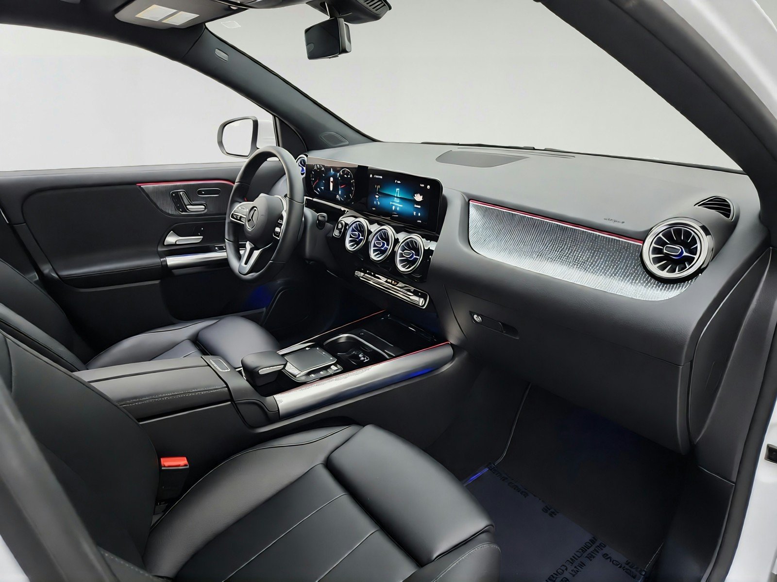 Certified Used 2023 Polar White Mercedes-Benz GLA 250 image 28