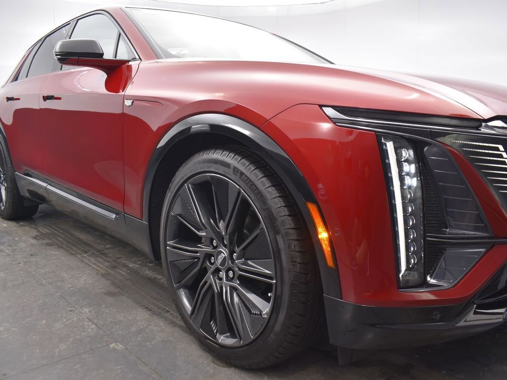 2024 CADILLAC LYRIQ - Image 32