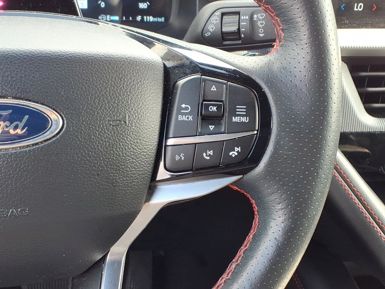 Used 2025 Black Metallic Ford ST-Line image 19
