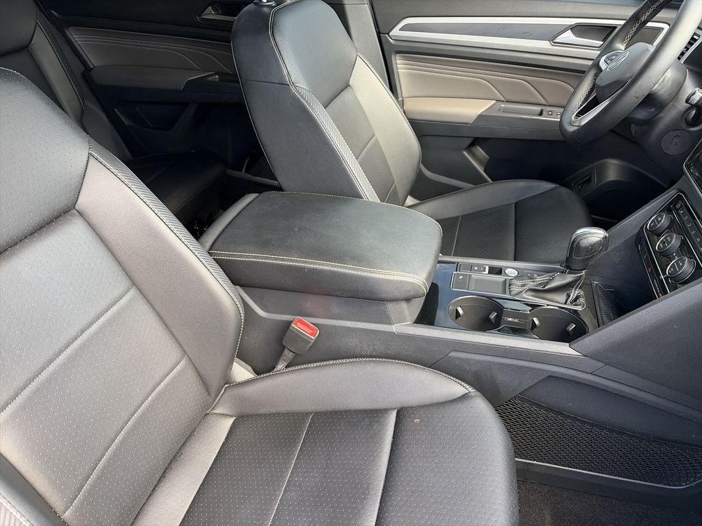 Used 2021  Volkswagen 3.6L V6 SEL image 33