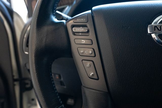 Used 2019 White Nissan Platinum image 32