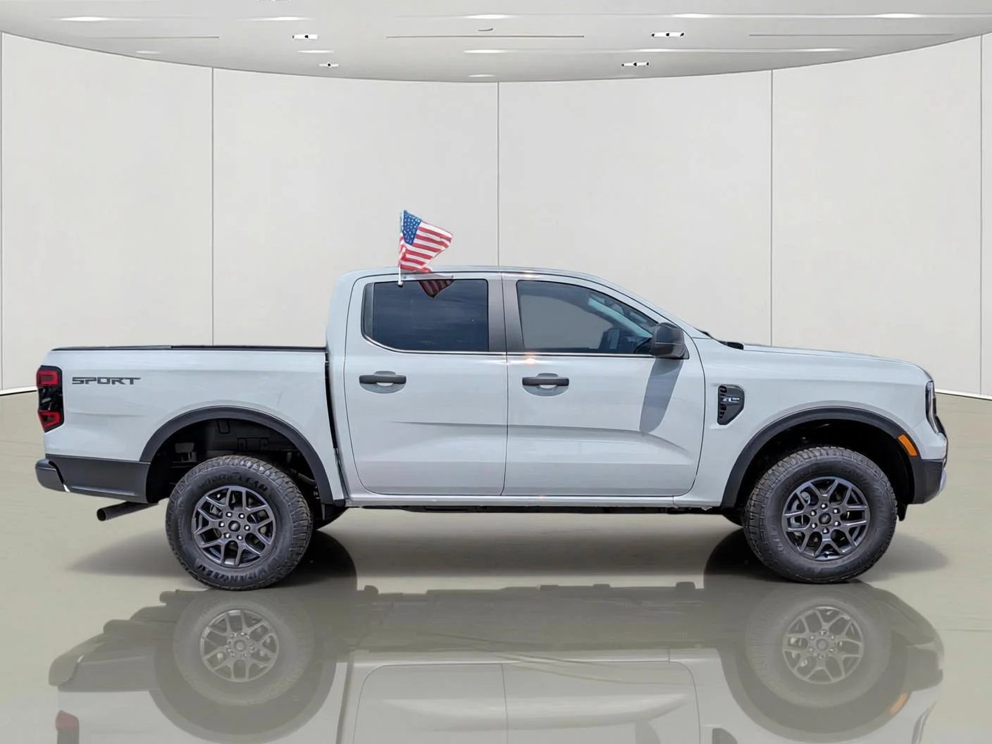 New 2026 Avalanche Ford XLT image 5