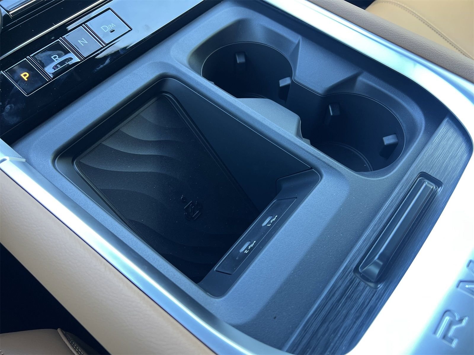 2025 Nissan Armada SL - Photo 10