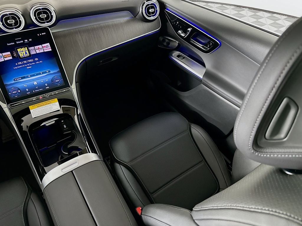 New 2026 Black Mercedes-Benz GLC 300 image 23