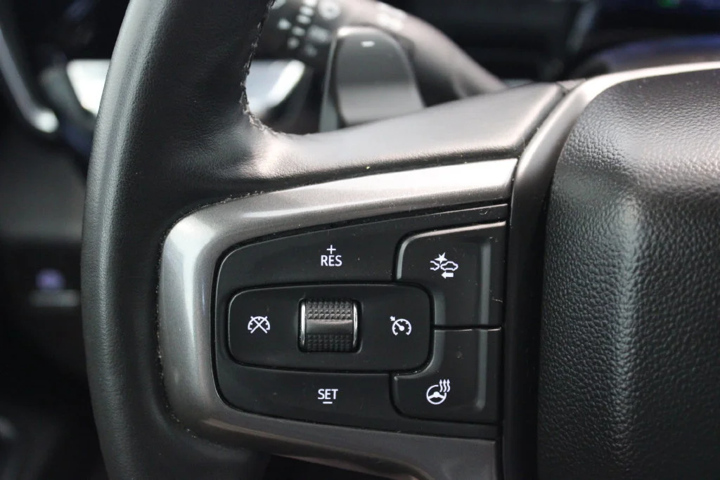 Used 2024 Iridescent Pearl Tricoat Chevrolet High Country image 23