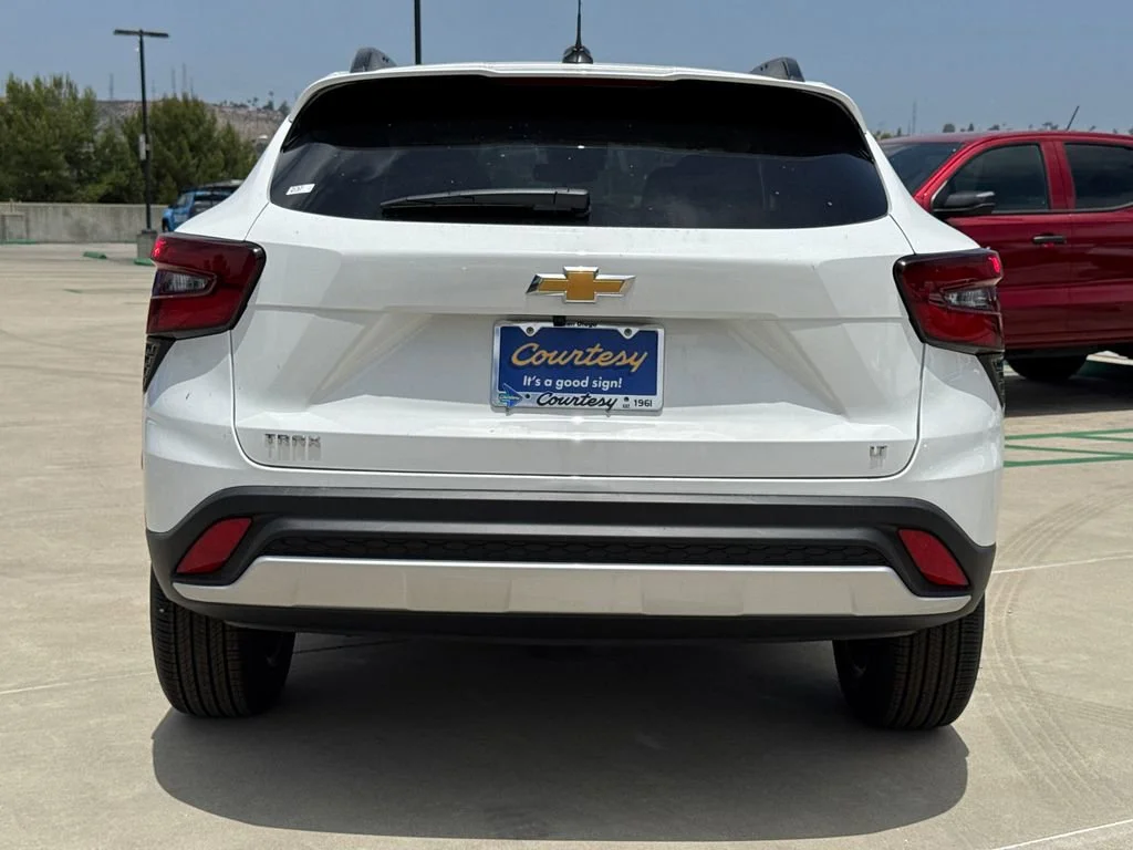 2026 Chevrolet Trax LT - Photo 7