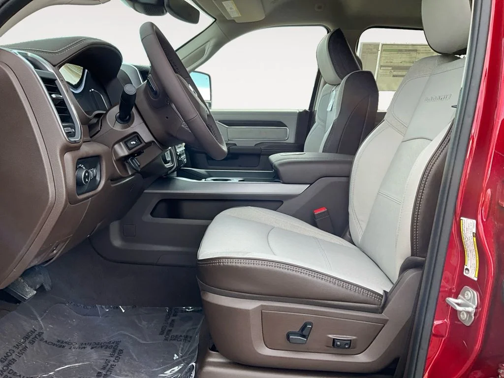 New 2026 Molten Red Pearl-Coat Exterior Paint RAM Laramie image 15