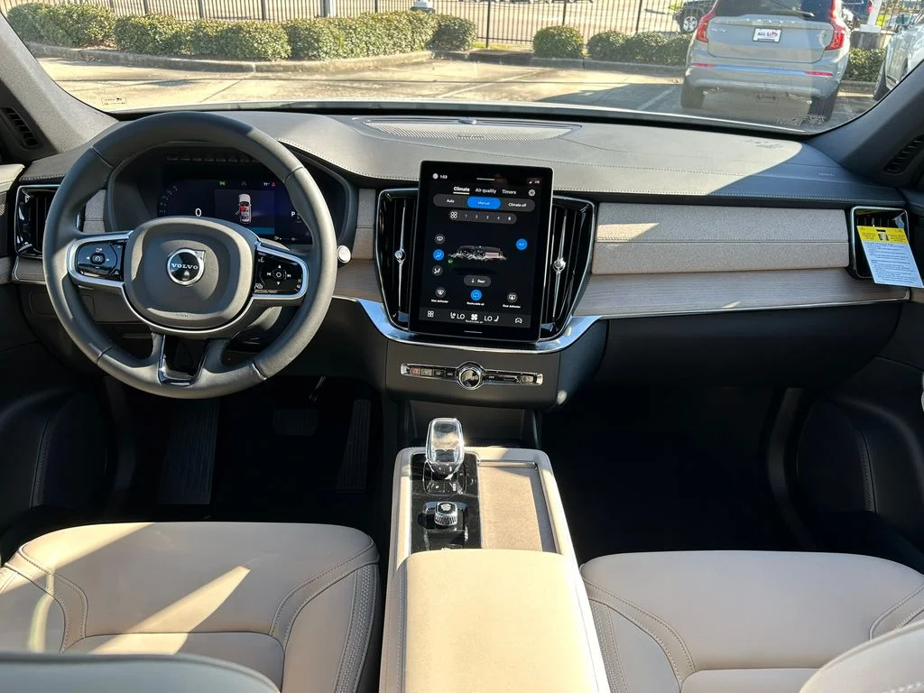 New 2026 Crystal White Volvo Plus image 19