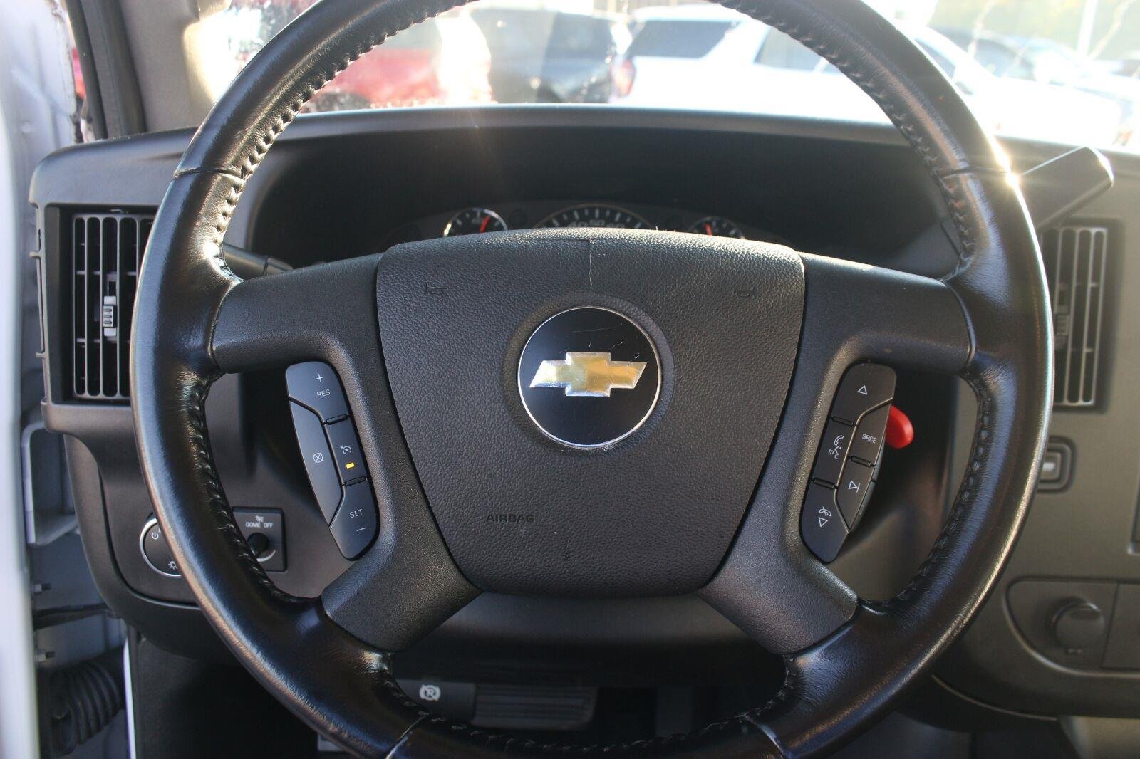 Used 2021 SUMMIT WHITE Chevrolet RWD 2500 155" image 18