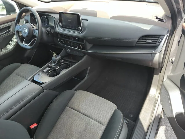 Used 2021 Gray Nissan S image 21