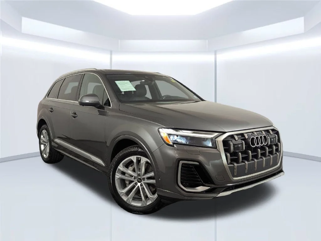 Used 2025 Gray Audi 55 Premium Plus image 31