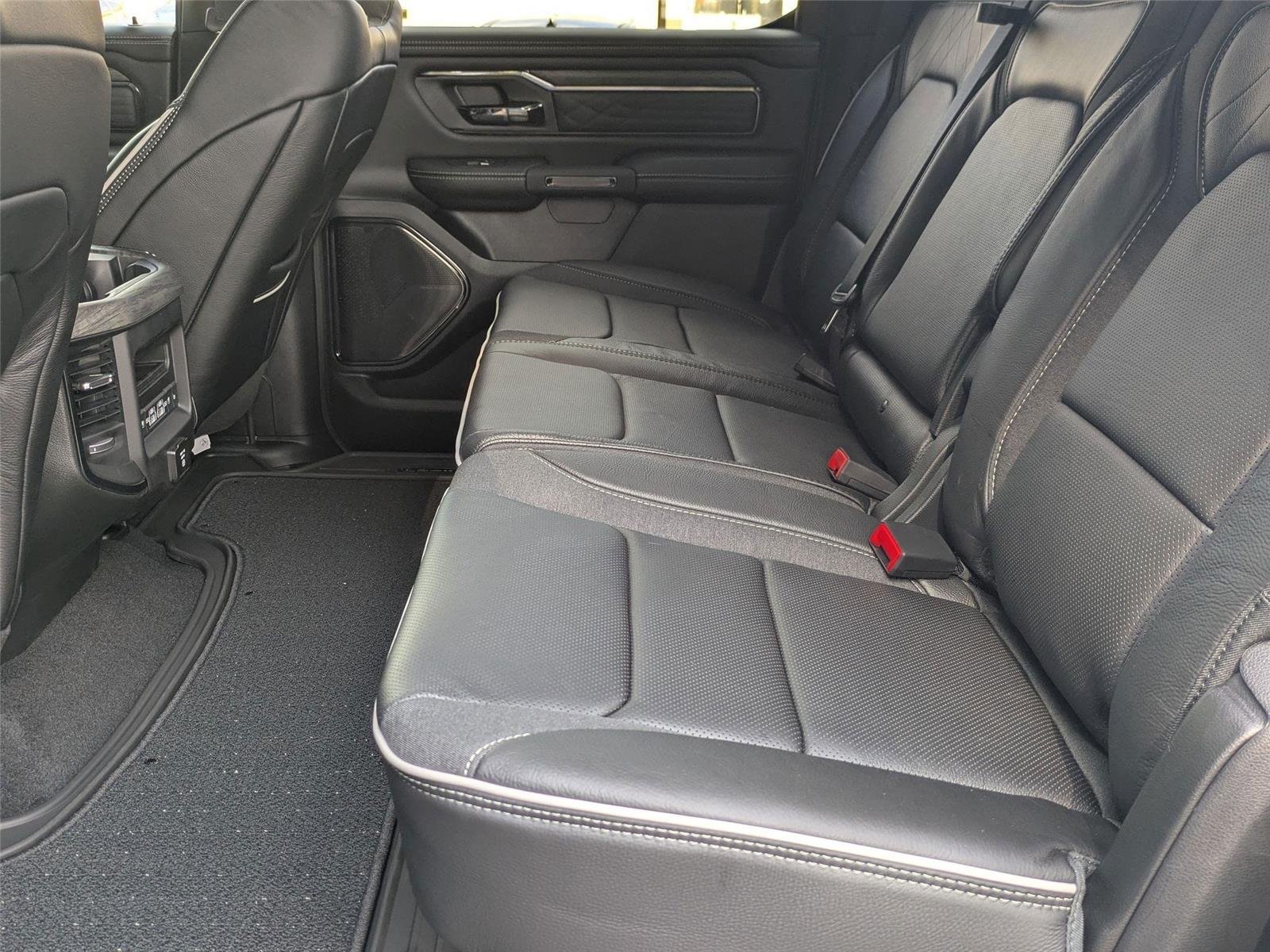 2026 RAM 1500 Limited - Photo 18