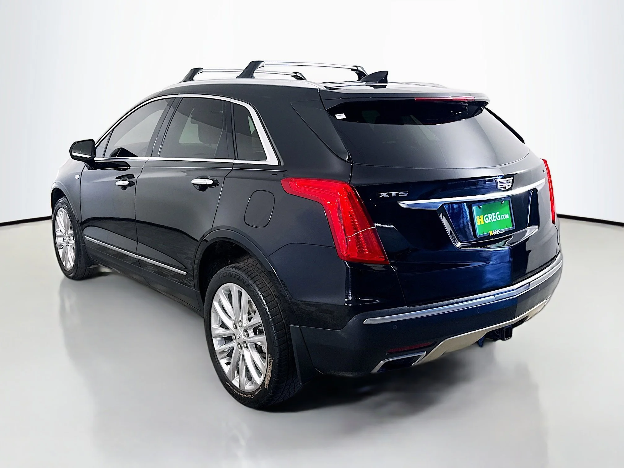 Used 2017 Stellar Black Metallic Cadillac Platinum AWD image 5