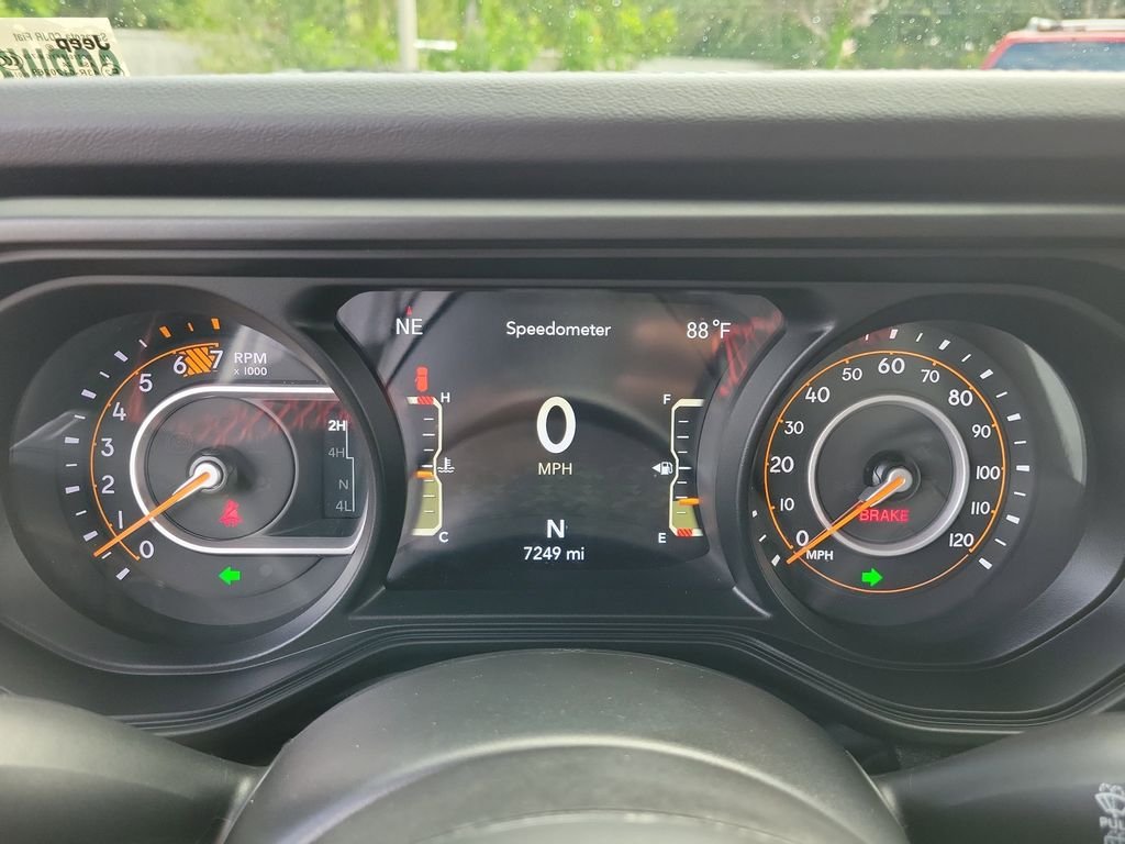 Used 2024 Gray Jeep Rubicon image 25