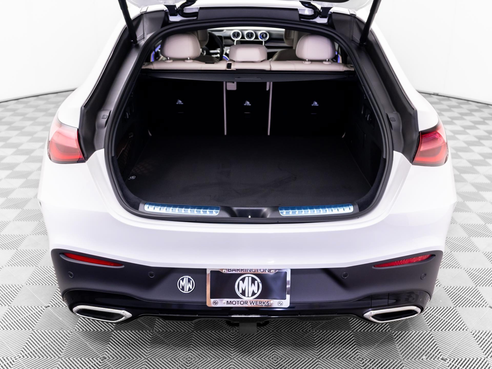 New 2027 White Mercedes-Benz GLC 300 Coupe image 74