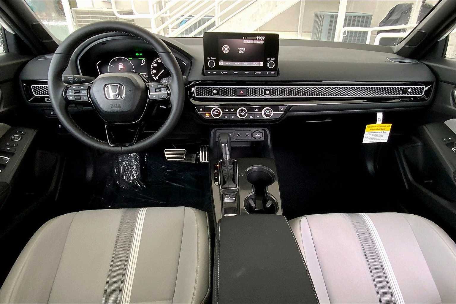 2026 Honda Civic Hatchback Sport - Photo 5