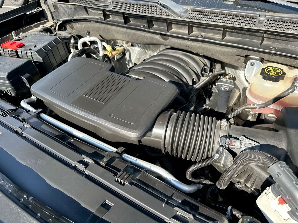Used 2021 Black Cadillac Sport image 15